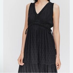 True Craft Size Xl Black V-Neck Sleeveless Maxi Dress